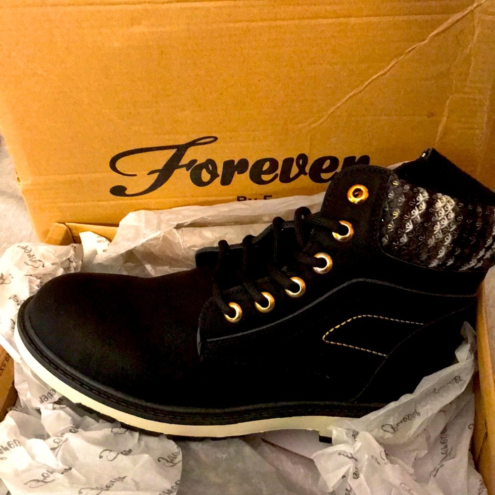 FOREVER boots still in box